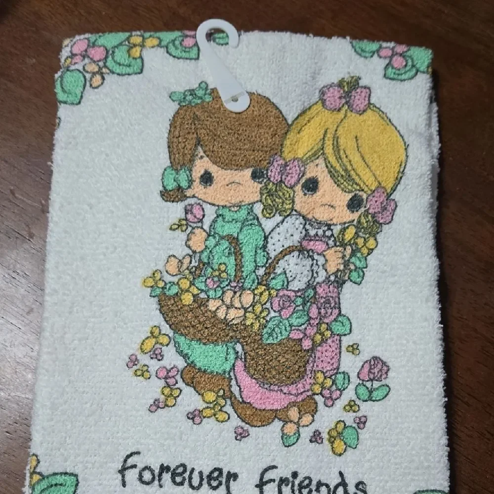 Precious Moments Floral Friends Towel - Green and Pink.. Vintage